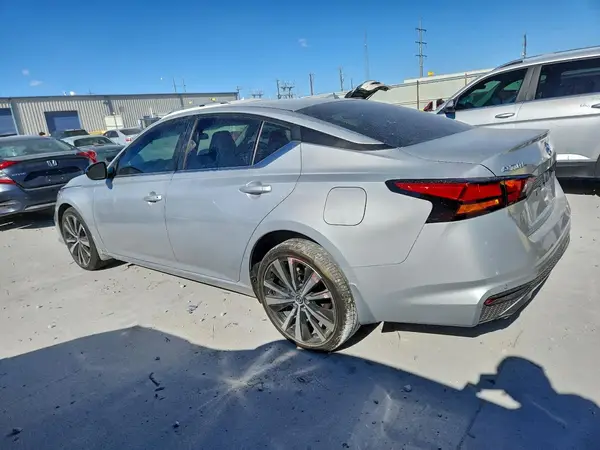 1N4BL4CV9NN333859 2022 NISSAN ALTIMA - Image 2