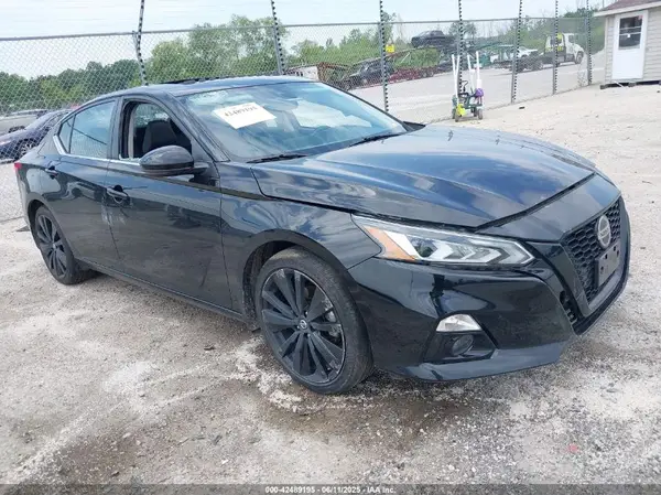 1N4BL4CV9NN365792 2022 NISSAN ALTIMA - Image 1
