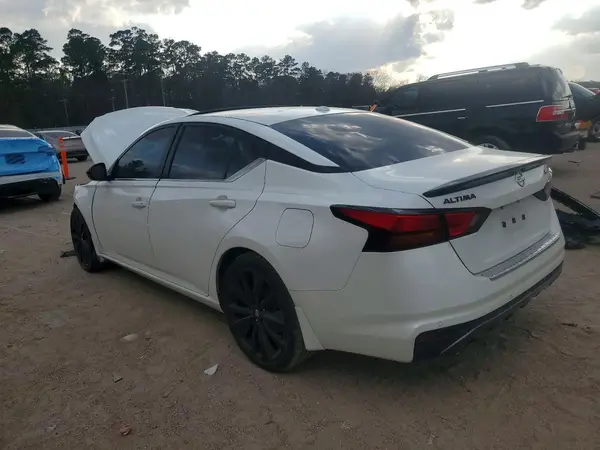 1N4BL4CV9NN372211 2022 NISSAN ALTIMA - Image 2