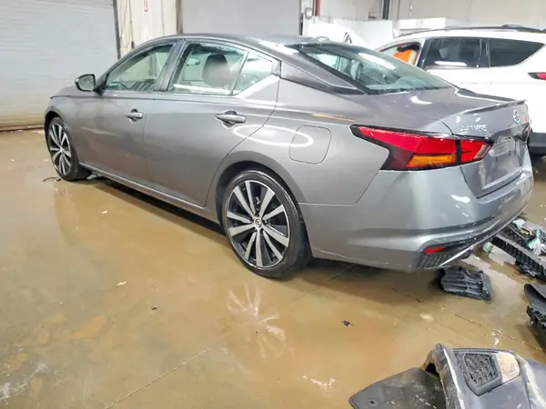 1N4BL4CV9NN387078 2022 NISSAN ALTIMA - Image 2