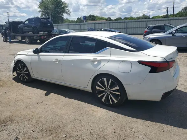 1N4BL4CV9NN393639 2022 NISSAN ALTIMA - Image 2
