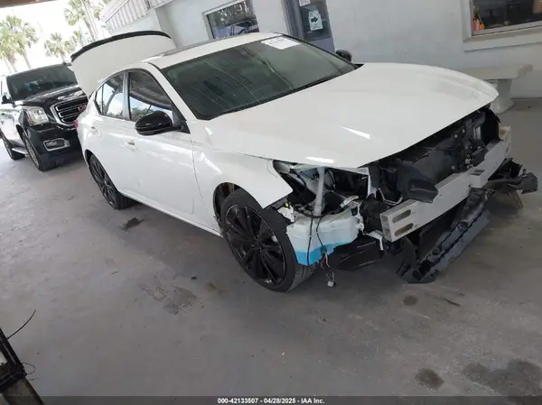 1N4BL4CV9NN413162 2022 NISSAN ALTIMA - Image 1