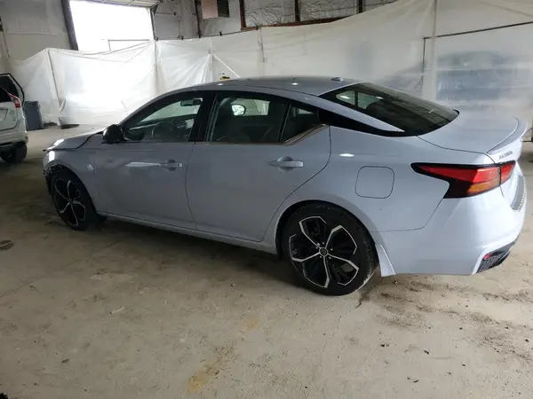 1N4BL4CV9PN329135 2023 NISSAN ALTIMA - Image 2