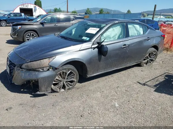 1N4BL4CV9PN395782 2023 NISSAN ALTIMA - Image 2