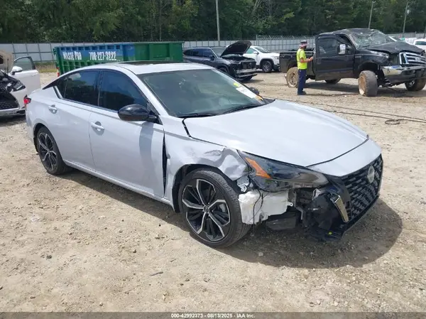 1N4BL4CV9PN402391 2023 NISSAN ALTIMA - Image 1