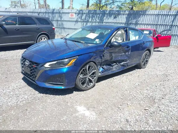 1N4BL4CV9RN300821 2024 NISSAN ALTIMA - Image 2