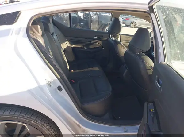1N4BL4CV9RN302410 2024 NISSAN ALTIMA - Image 8