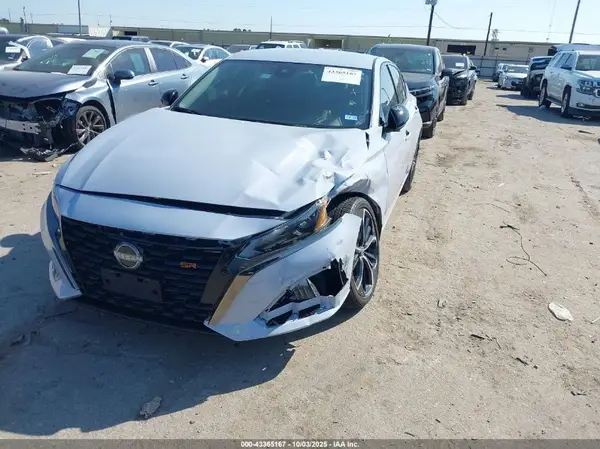 1N4BL4CV9RN303475 2024 NISSAN ALTIMA - Image 2