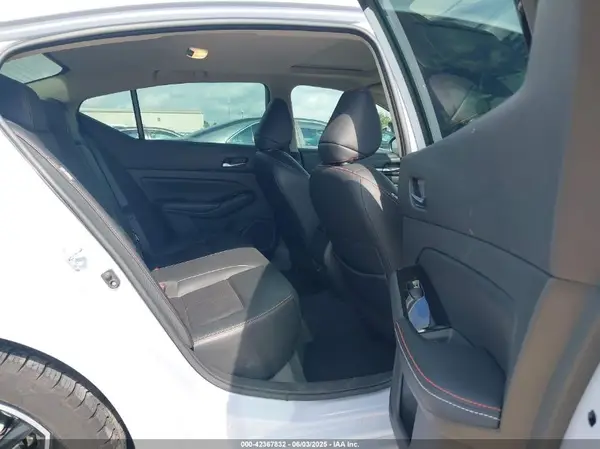 1N4BL4CV9RN306537 2024 NISSAN ALTIMA - Image 8