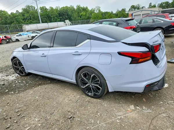 1N4BL4CV9RN308997 2024 NISSAN ALTIMA - Image 2