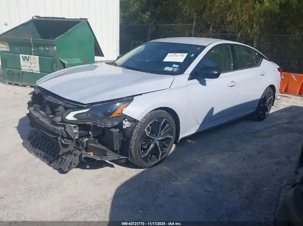 1N4BL4CV9RN311625 2024 NISSAN ALTIMA - Image 2