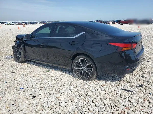 1N4BL4CV9RN323340 2024 NISSAN ALTIMA - Image 2