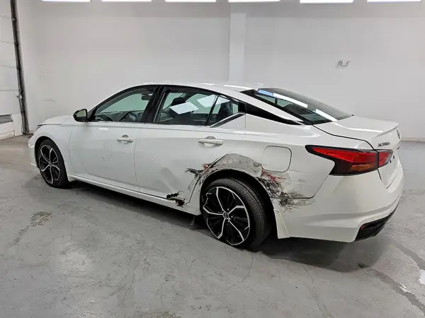 1N4BL4CV9RN326853 2024 NISSAN ALTIMA - Image 2