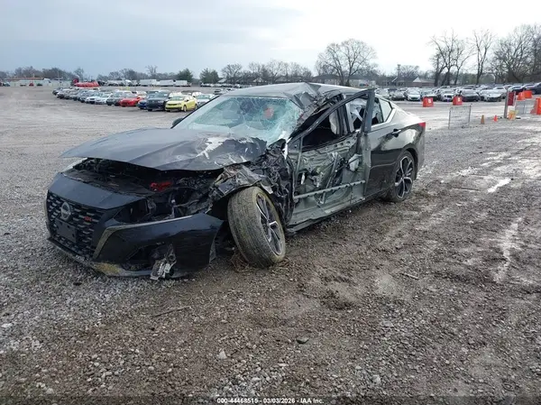 1N4BL4CV9RN331499 2024 NISSAN ALTIMA - Image 2