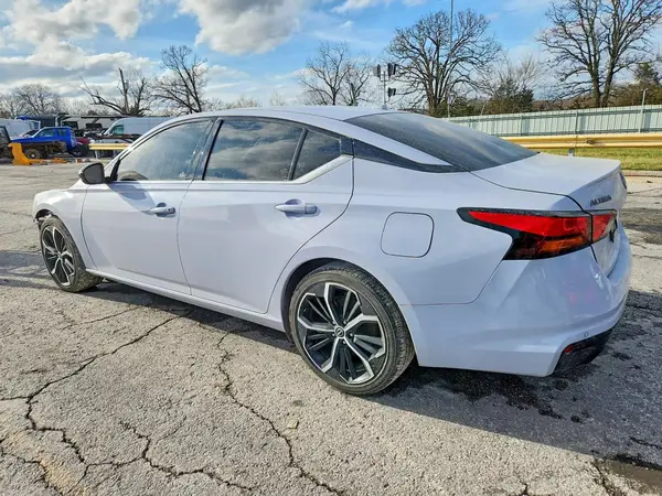 1N4BL4CV9RN332698 2024 NISSAN ALTIMA - Image 2