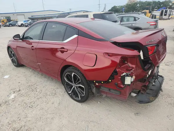 1N4BL4CV9RN348643 2024 NISSAN ALTIMA - Image 2