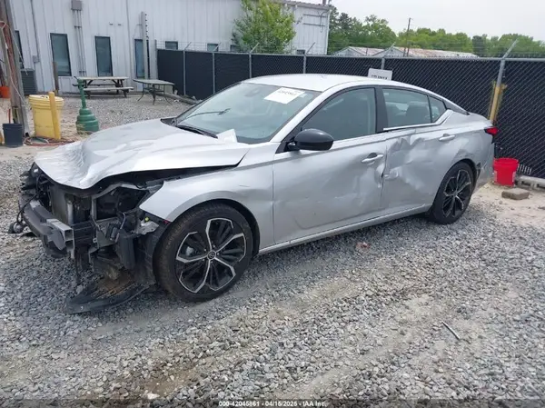 1N4BL4CV9RN360601 2024 NISSAN ALTIMA - Image 2
