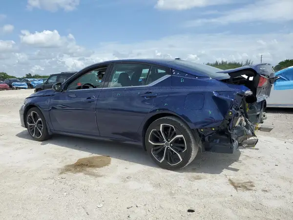 1N4BL4CV9RN368178 2024 NISSAN ALTIMA - Image 2