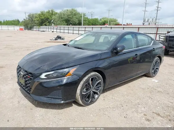 1N4BL4CV9RN373526 2024 NISSAN ALTIMA - Image 2