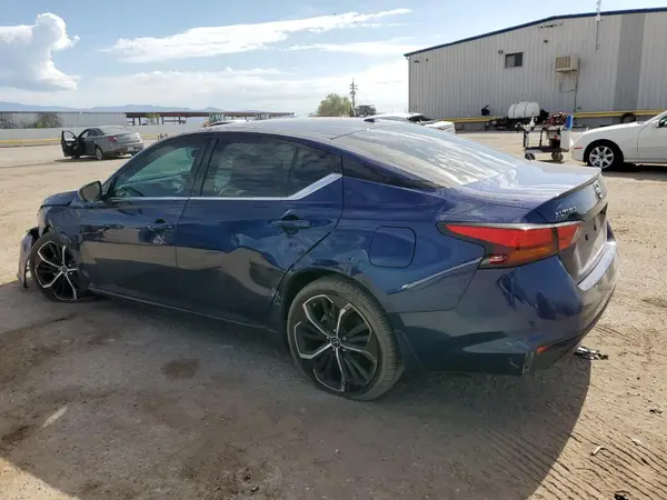 1N4BL4CV9RN377575 2024 NISSAN ALTIMA - Image 2
