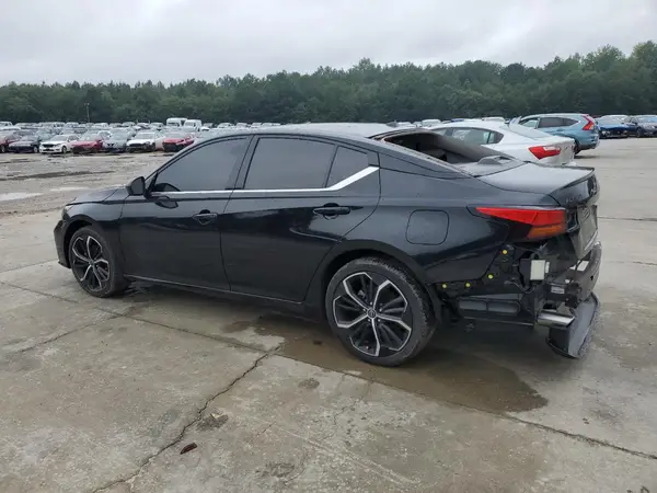1N4BL4CV9RN378385 2024 NISSAN ALTIMA - Image 2