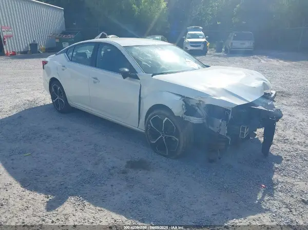 1N4BL4CV9RN385367 2024 NISSAN ALTIMA - Image 1
