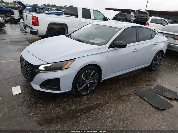 1N4BL4CV9RN408176 2024 NISSAN ALTIMA - Image 2
