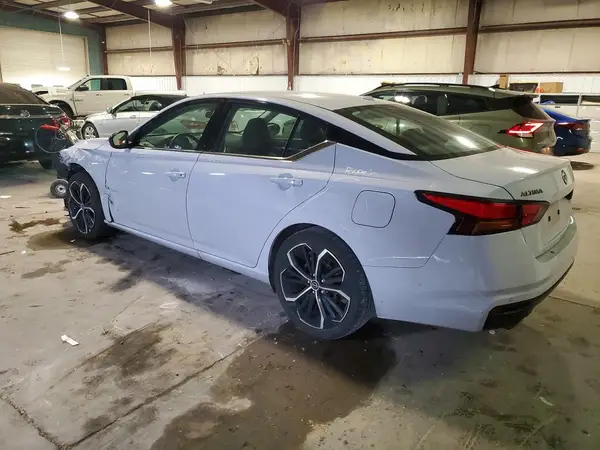 1N4BL4CV9SN359616 2025 NISSAN ALTIMA - Image 2
