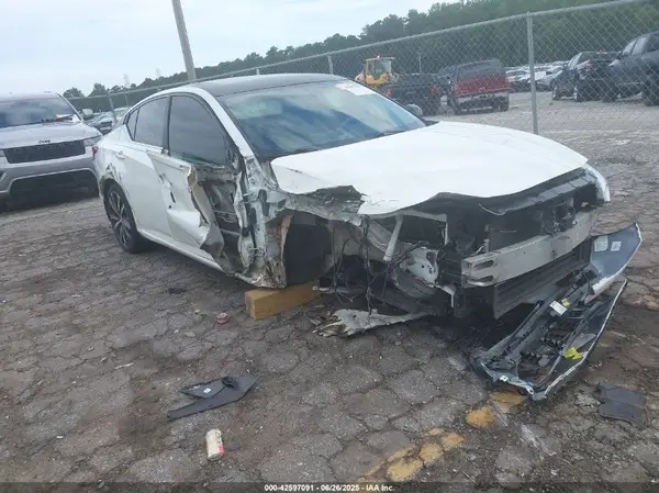 1N4BL4CVXKC103027 2019 NISSAN ALTIMA - Image 1