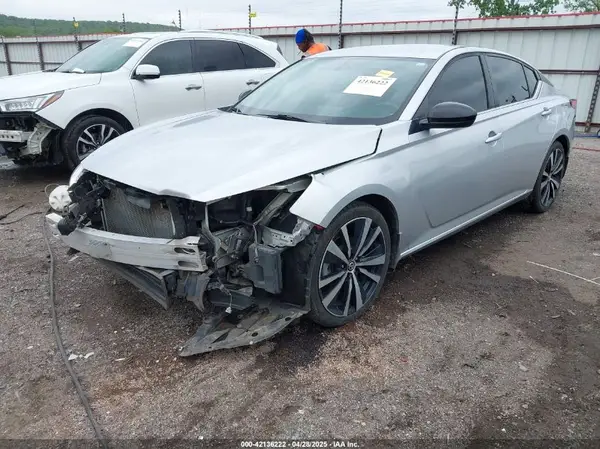 1N4BL4CVXKC104002 2019 NISSAN ALTIMA - Image 2