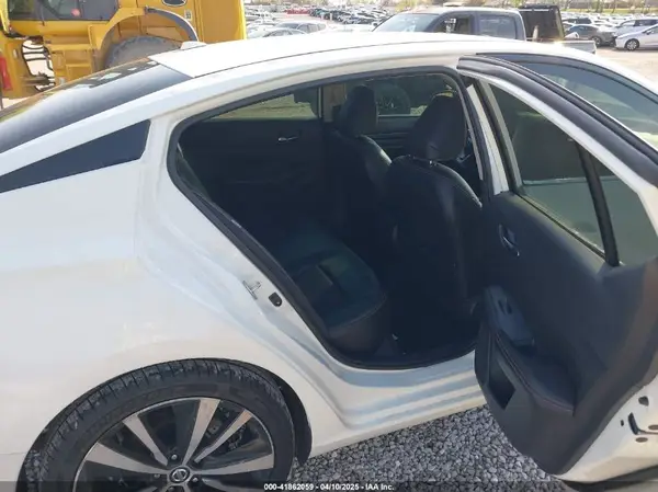 1N4BL4CVXKC109359 2019 NISSAN ALTIMA - Image 8