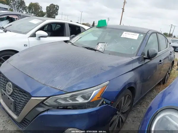 1N4BL4CVXKC118143 2019 NISSAN ALTIMA - Image 2