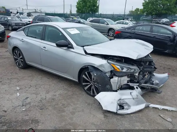 1N4BL4CVXKC125920 2019 NISSAN ALTIMA - Image 1