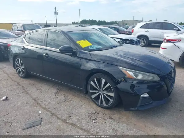 1N4BL4CVXKC126730 2019 NISSAN ALTIMA - Image 1