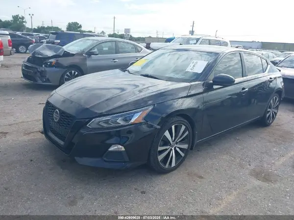 1N4BL4CVXKC126730 2019 NISSAN ALTIMA - Image 2