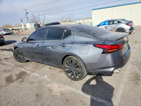 1N4BL4CVXKC141244 2019 NISSAN ALTIMA - Image 2
