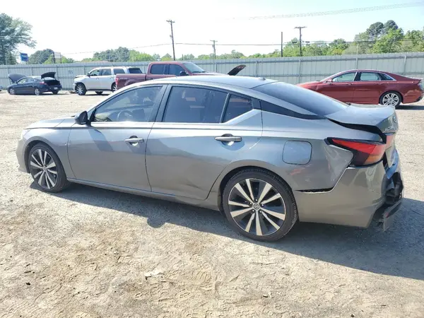 1N4BL4CVXKC174678 2019 NISSAN ALTIMA - Image 2