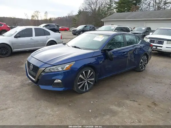1N4BL4CVXKC178178 2019 NISSAN ALTIMA - Image 2