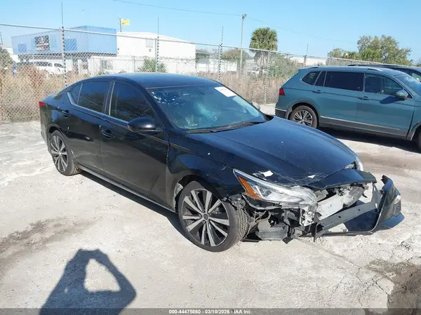 1N4BL4CVXKC187527 2019 NISSAN ALTIMA - Image 1