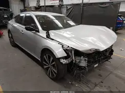 1N4BL4CVXKC219070 2019 NISSAN ALTIMA