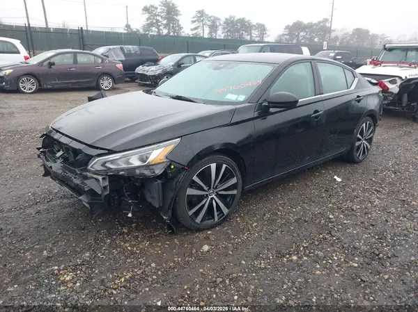1N4BL4CVXLC132979 2020 NISSAN ALTIMA - Image 2