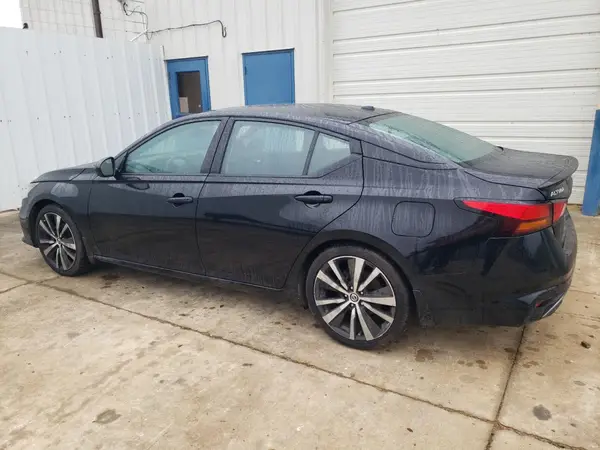 1N4BL4CVXLC137891 2020 NISSAN ALTIMA - Image 2