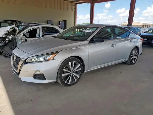 1N4BL4CVXLC149765 2020 NISSAN ALTIMA - Image 1