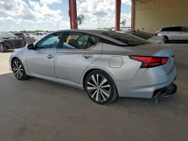 1N4BL4CVXLC149765 2020 NISSAN ALTIMA - Image 2