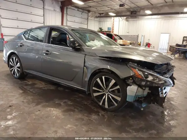 1N4BL4CVXLC186542 2020 NISSAN ALTIMA - Image 1