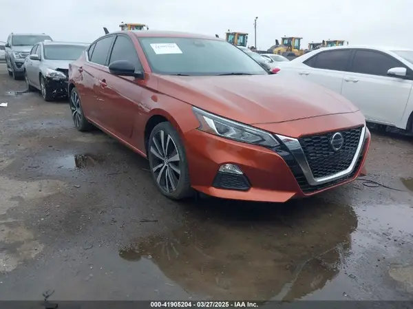1N4BL4CVXLC186704 2020 NISSAN ALTIMA - Image 1