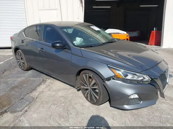1N4BL4CVXLC201332 2020 NISSAN ALTIMA - Image 1