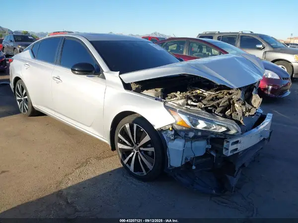 1N4BL4CVXLC221886 2020 NISSAN ALTIMA - Image 1