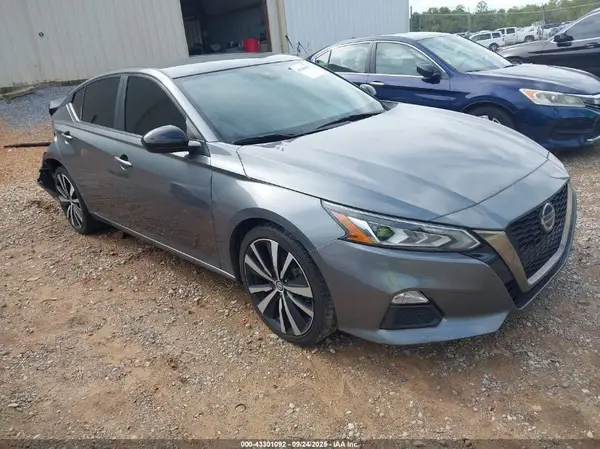 1N4BL4CVXLC254919 2020 NISSAN ALTIMA - Image 1