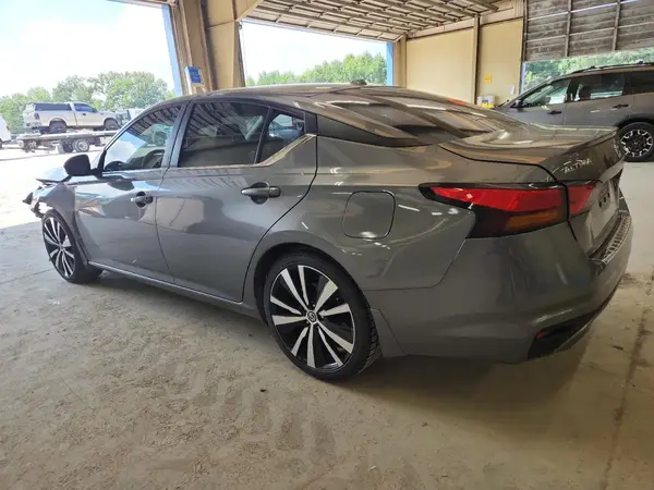 1N4BL4CVXLC261532 2020 NISSAN ALTIMA - Image 2